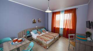 Гостиница Локация Краснодар Большой двухместный номер c 1 кроватью или 2 отдельными кроватями-8